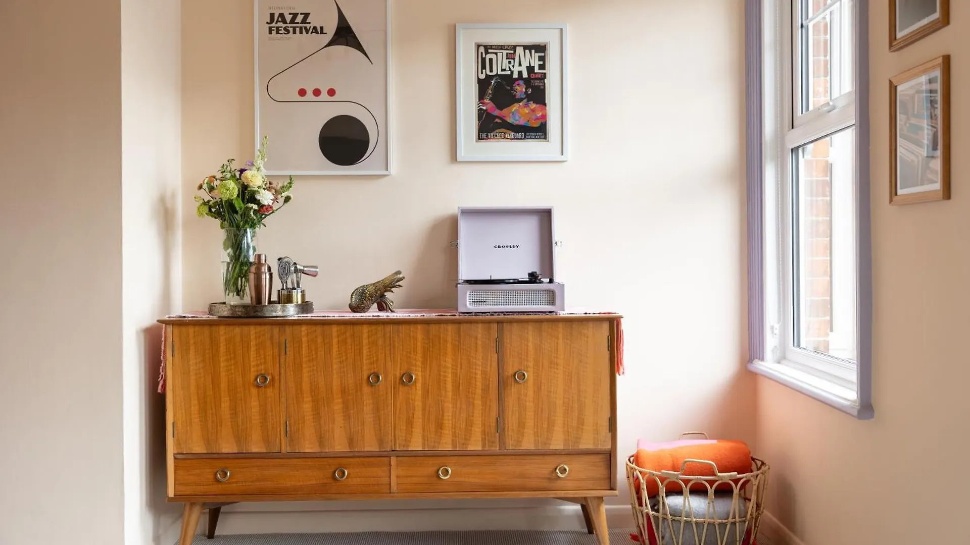 The Lorelei 2Br Mid-Century Modern Stylish Apartment Brighton