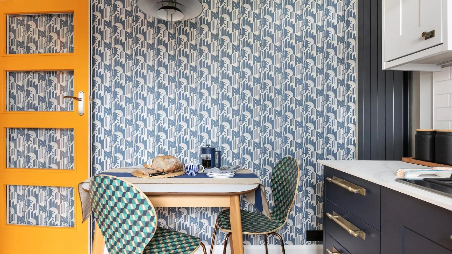 The Lorelei 2Br Mid-Century Modern Stylish Apartment Brighton